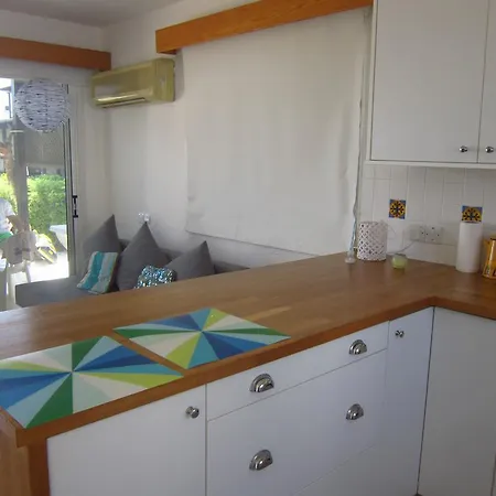 Yialos Village House * Менеоу