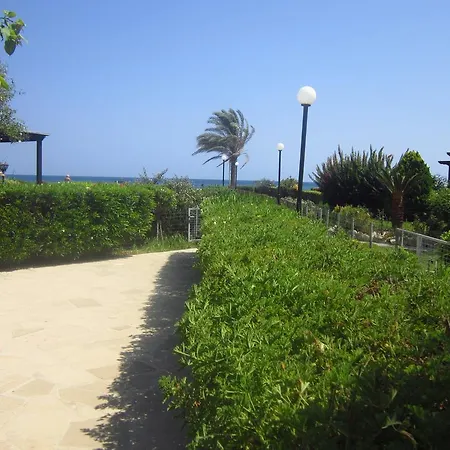 Yialos Village House Holiday home Meneou